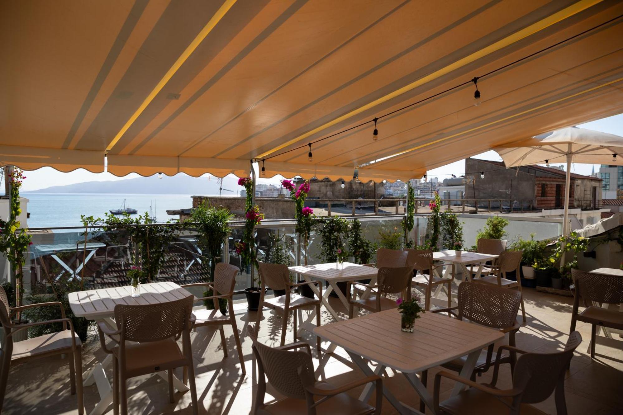 Jonian Boutique Hotel Sarandë エクステリア 写真