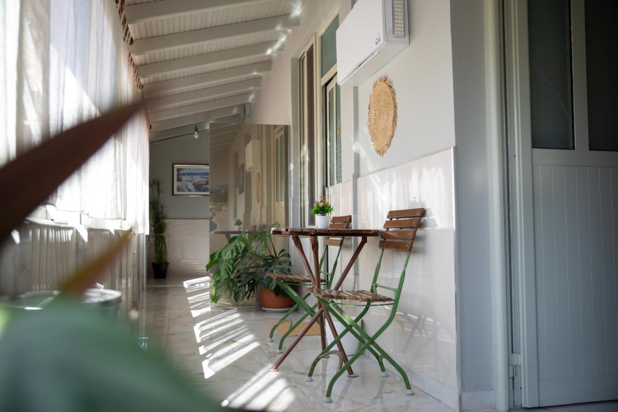 Jonian Boutique Hotel Sarandë エクステリア 写真