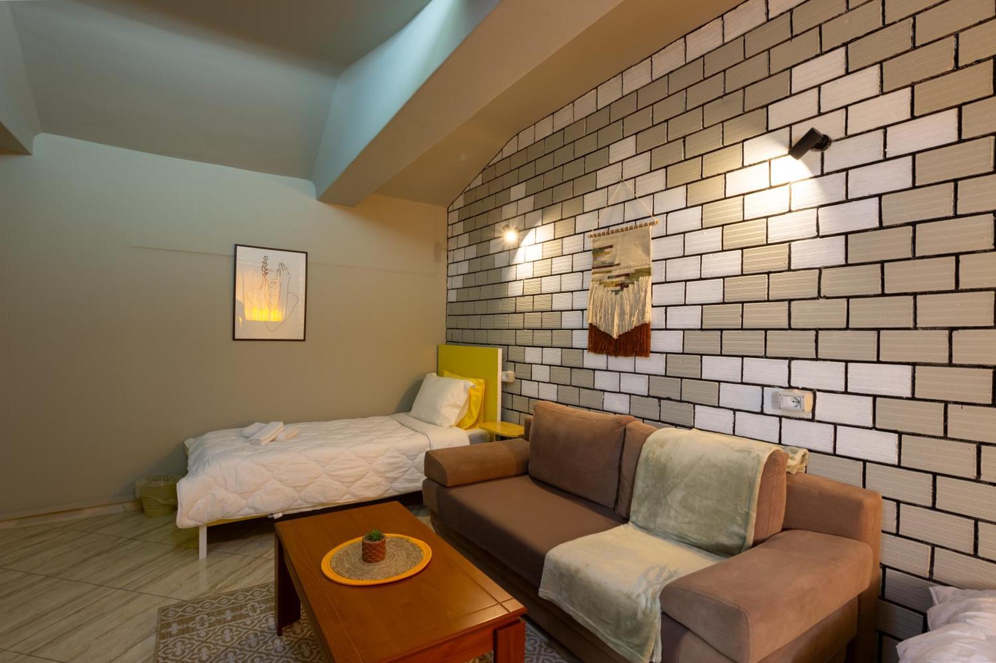 Jonian Boutique Hotel Sarandë エクステリア 写真