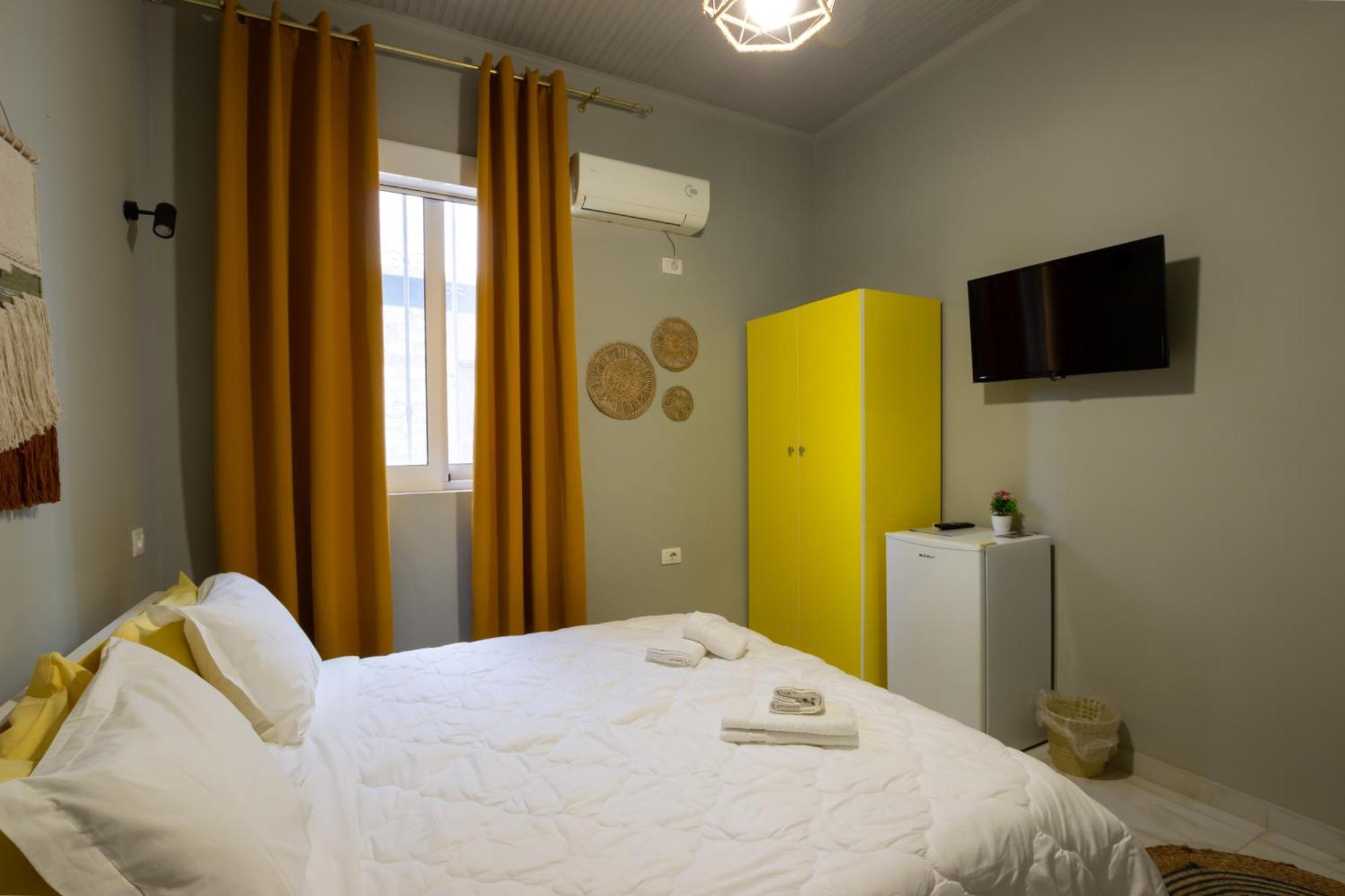 Jonian Boutique Hotel Sarandë 部屋 写真