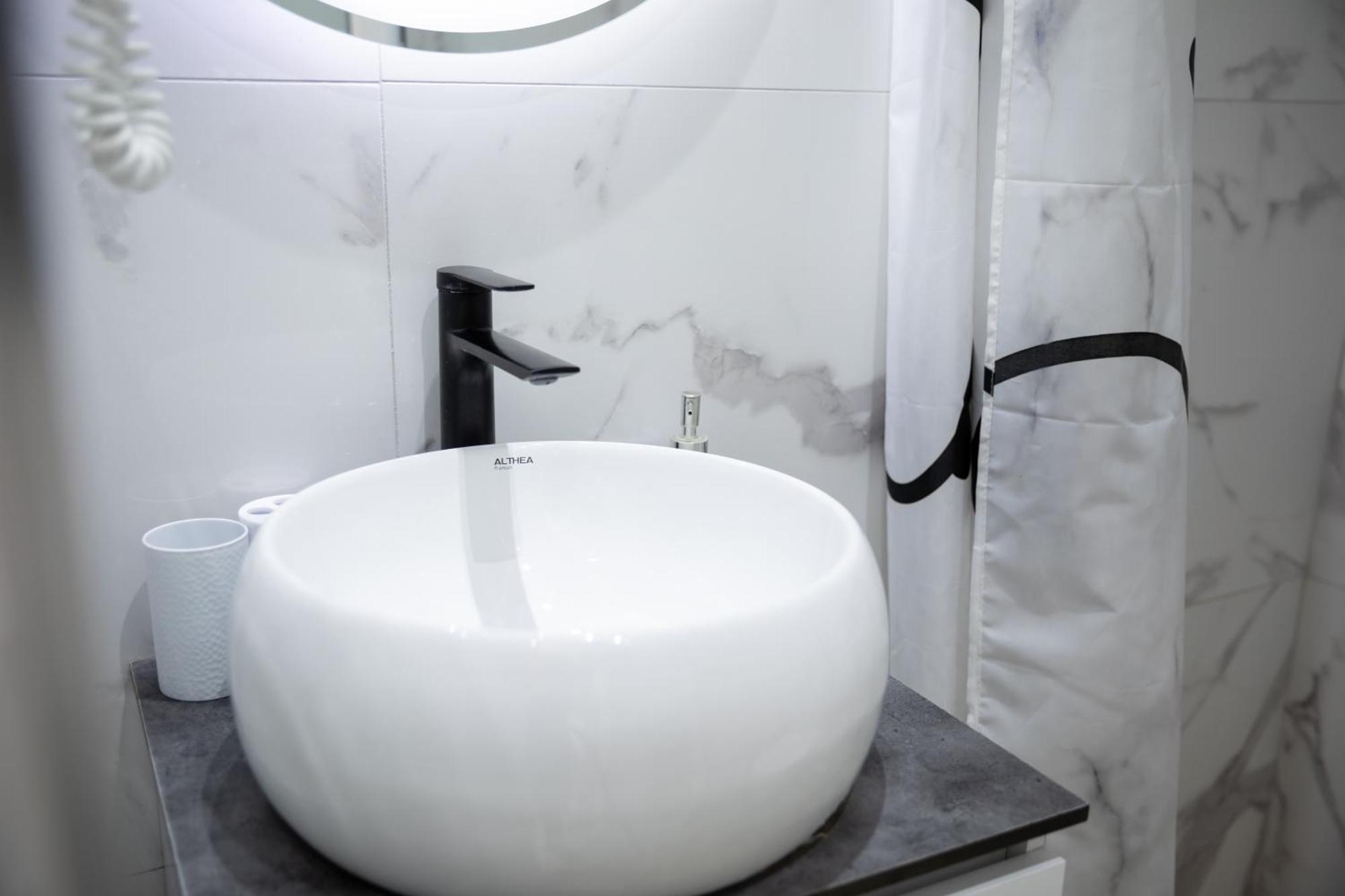 Jonian Boutique Hotel Sarandë エクステリア 写真