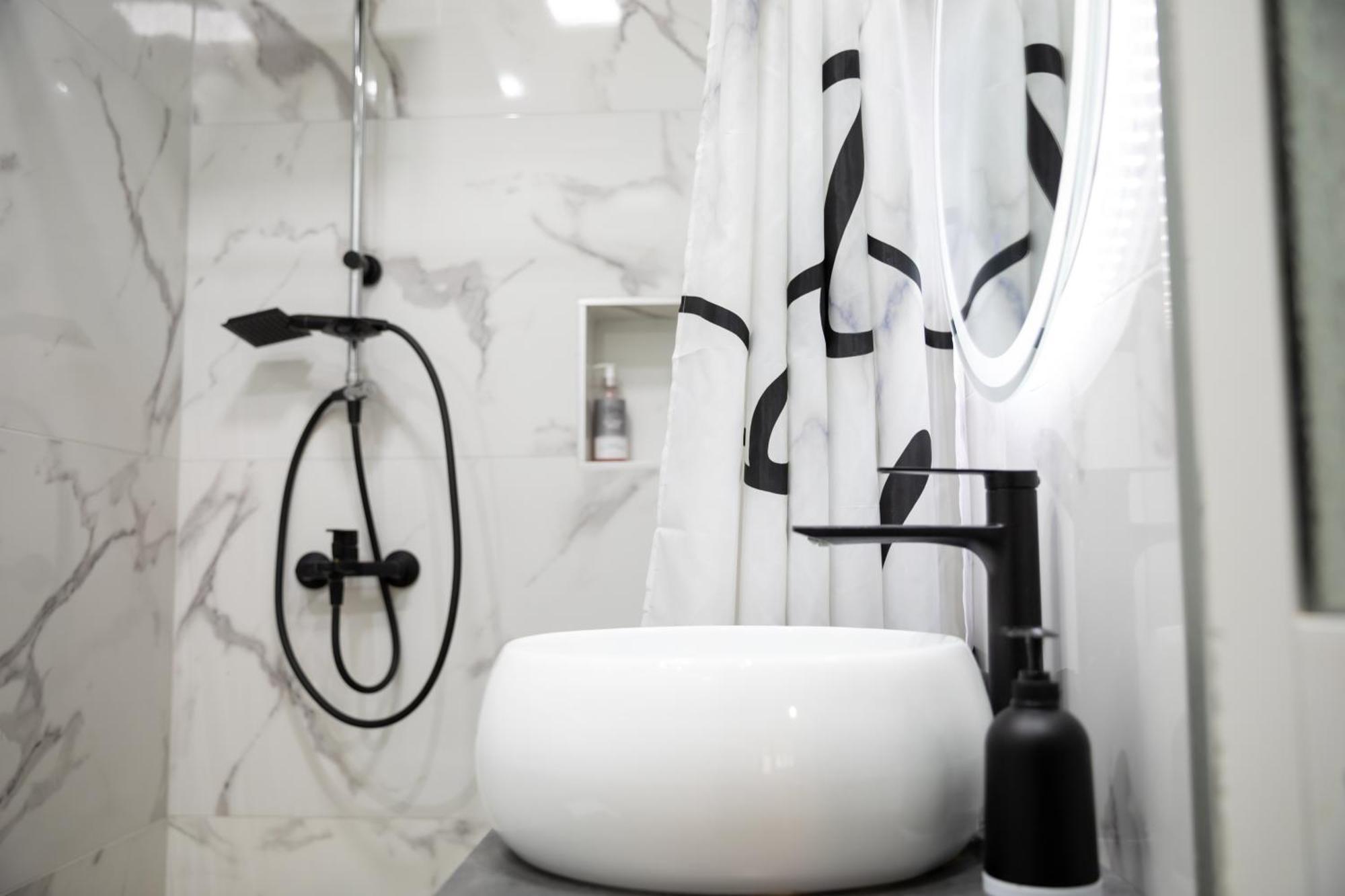Jonian Boutique Hotel Sarandë エクステリア 写真