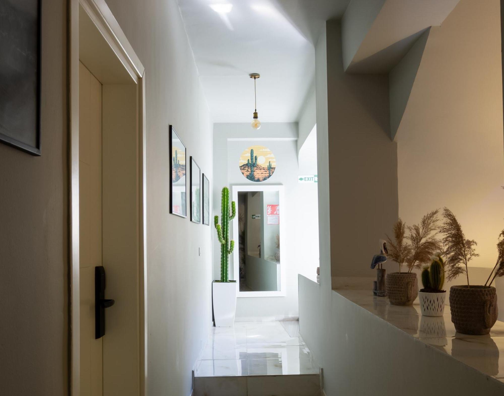 Jonian Boutique Hotel Sarandë エクステリア 写真