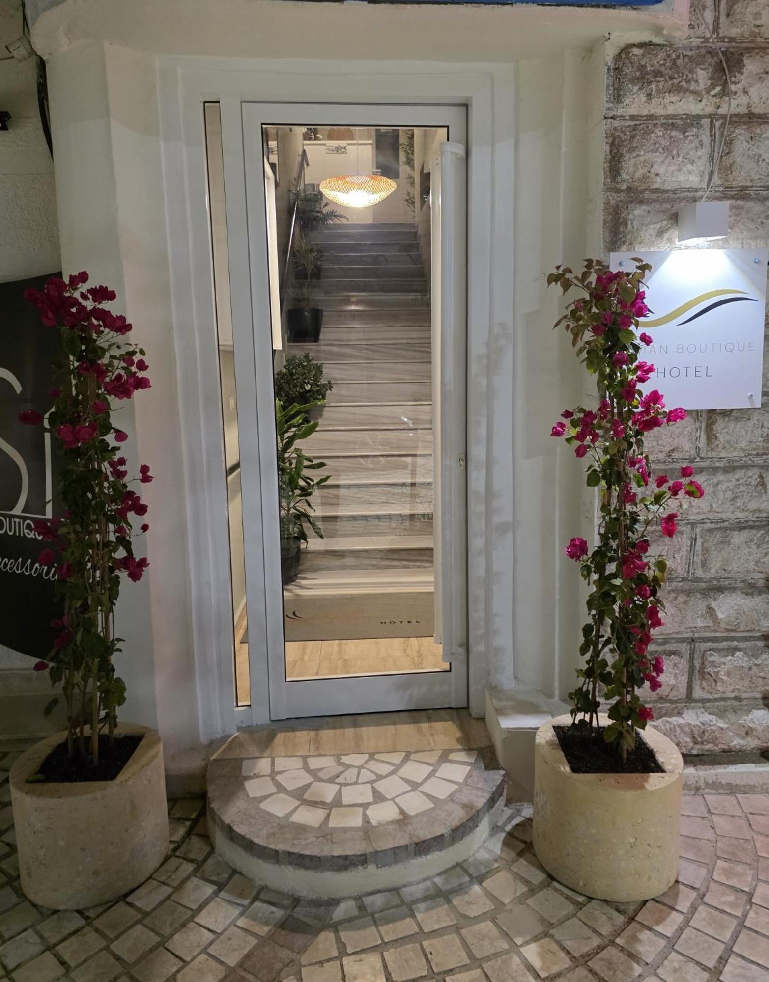 Jonian Boutique Hotel Sarandë エクステリア 写真