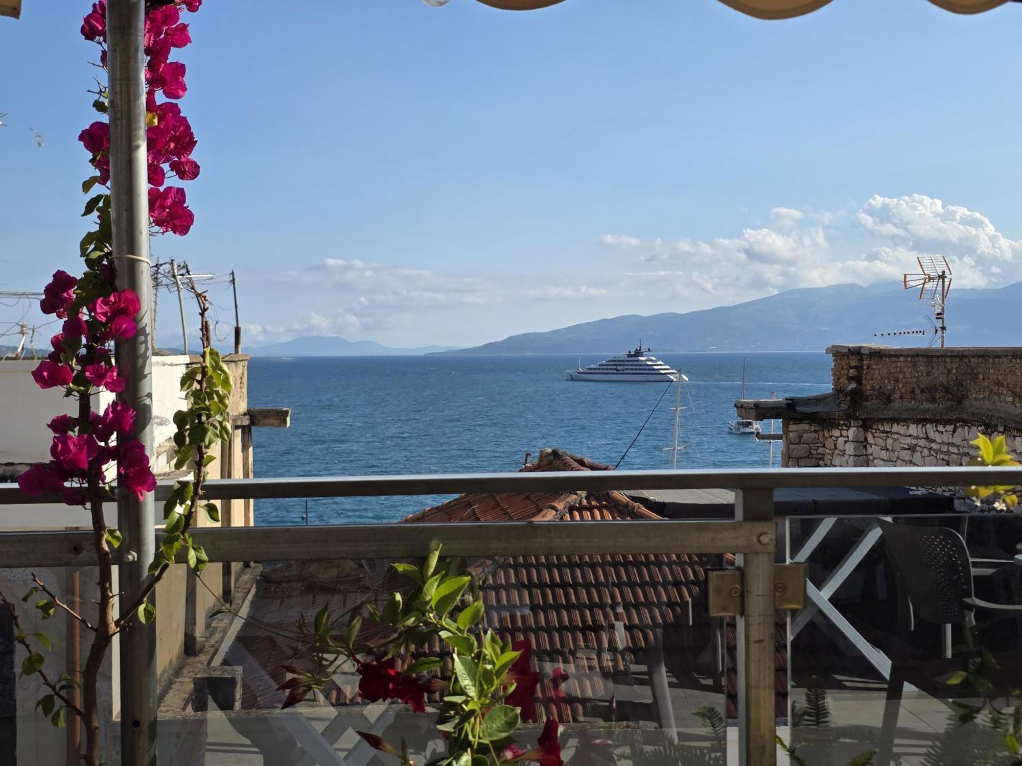 Jonian Boutique Hotel Sarandë エクステリア 写真