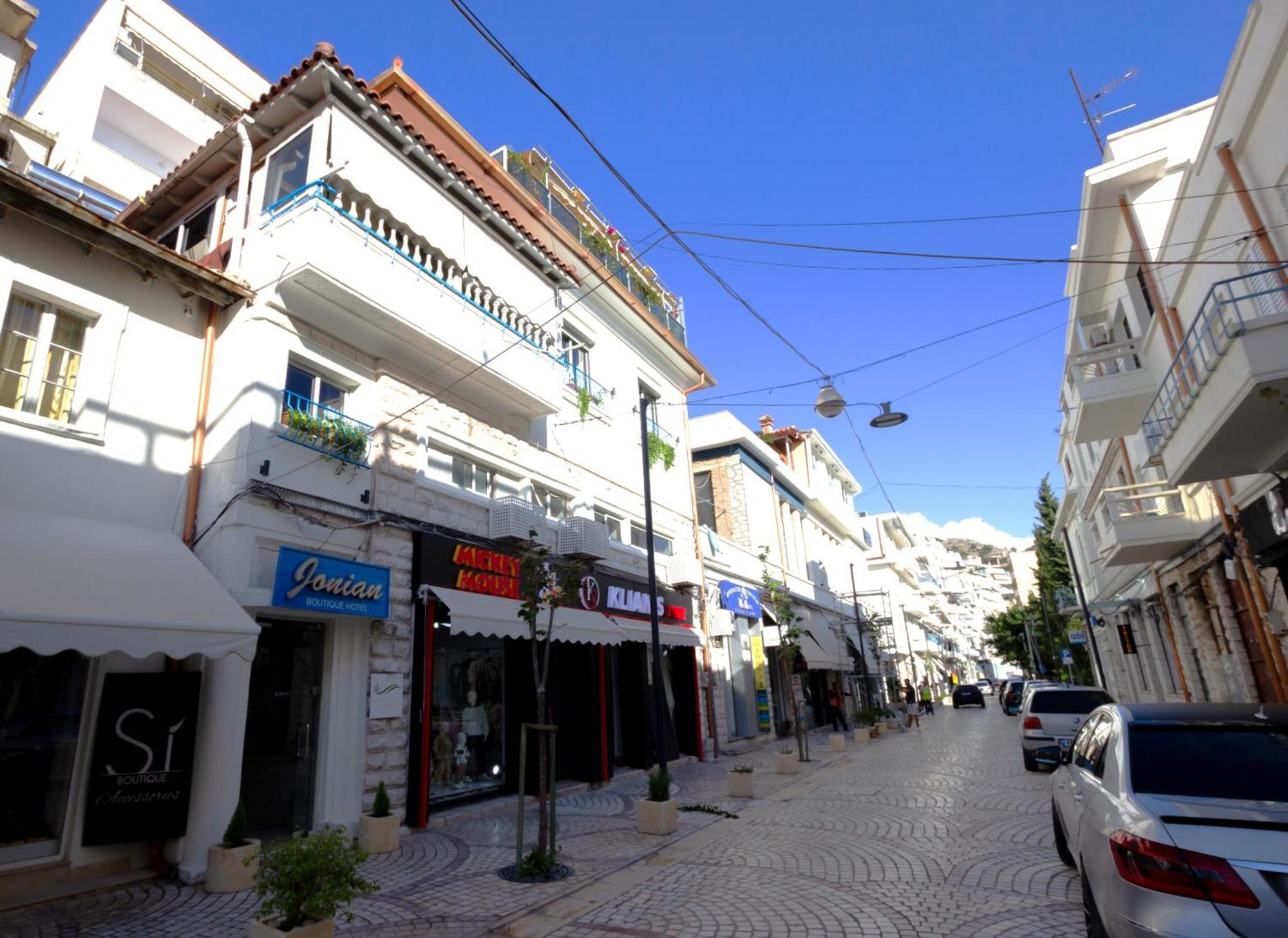 Jonian Boutique Hotel Sarandë エクステリア 写真